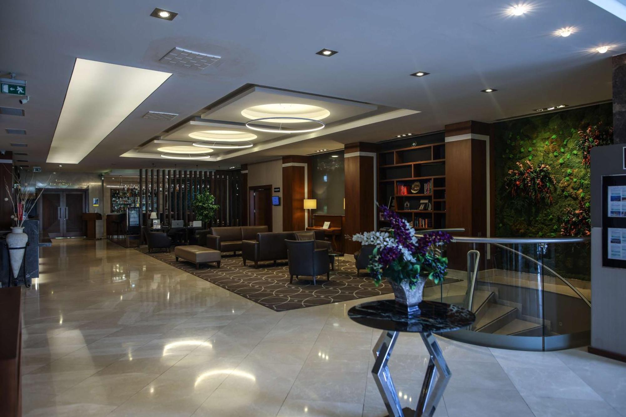 Best Western Premier Karsiyaka Convention & Spa Hotel İzmir Ngoại thất bức ảnh